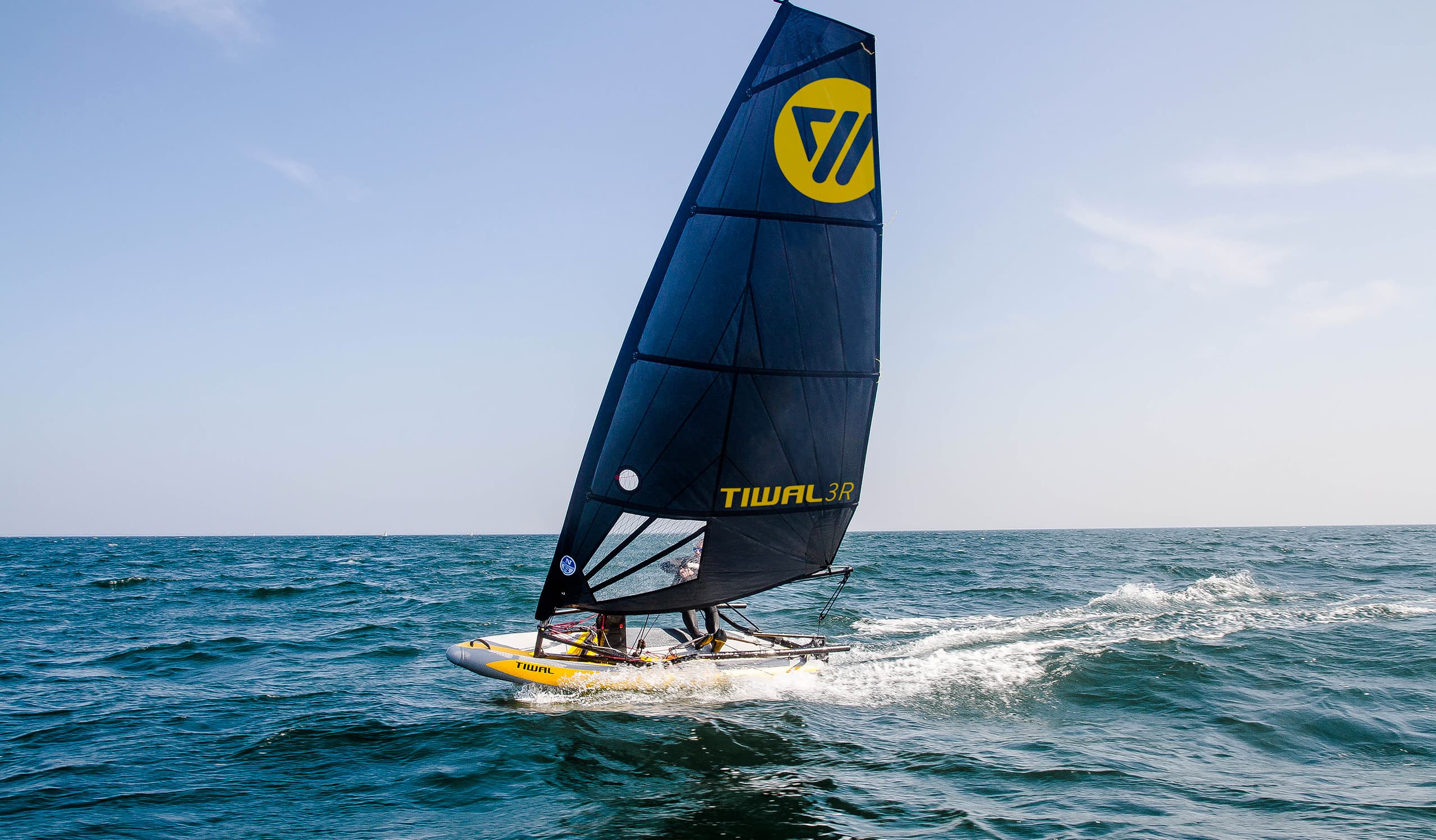 Tiwal 3R high performance sailing dinghy