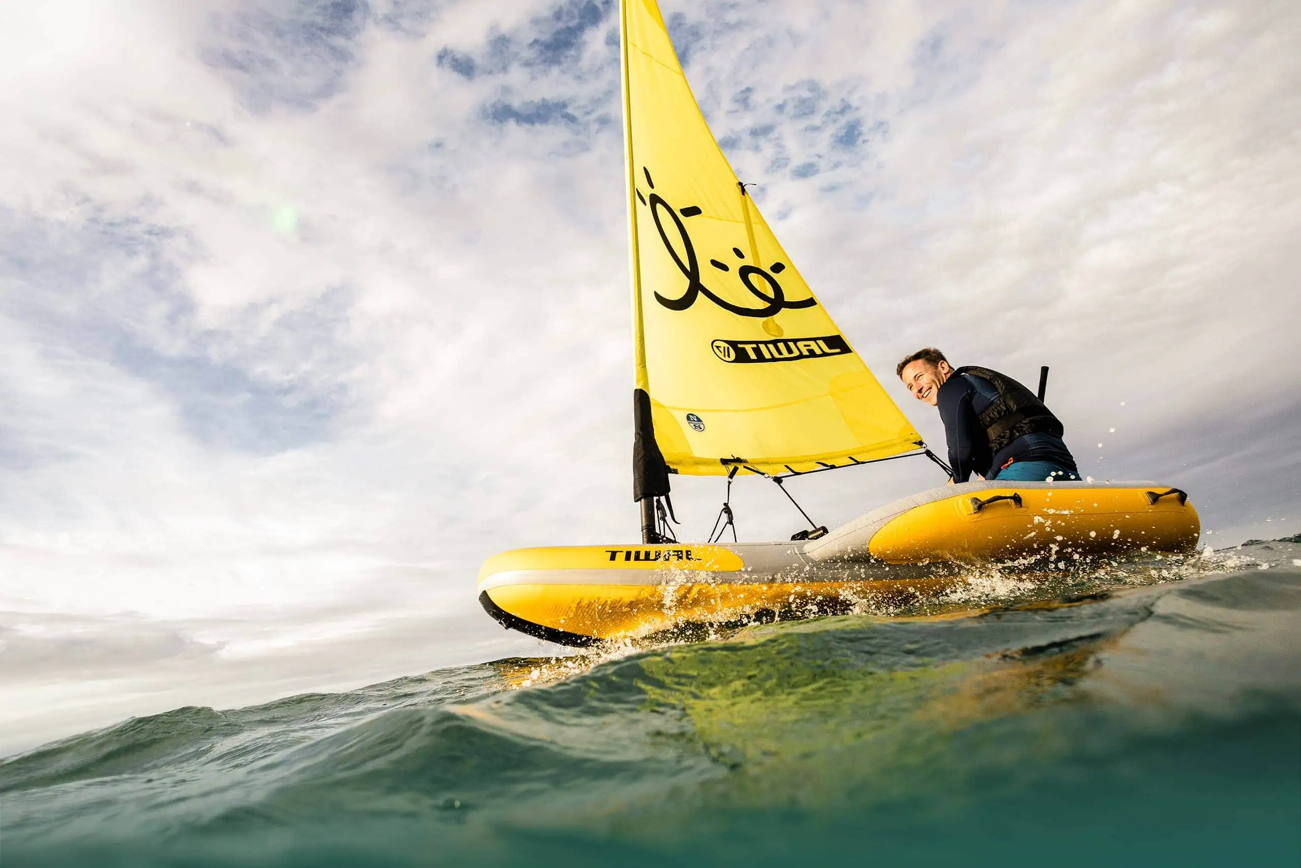 Cruising onboard a sailing dinghy