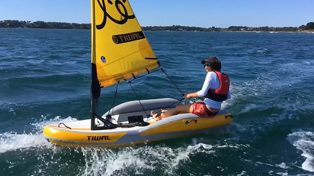 Tiwal 2 sailing dinghy video